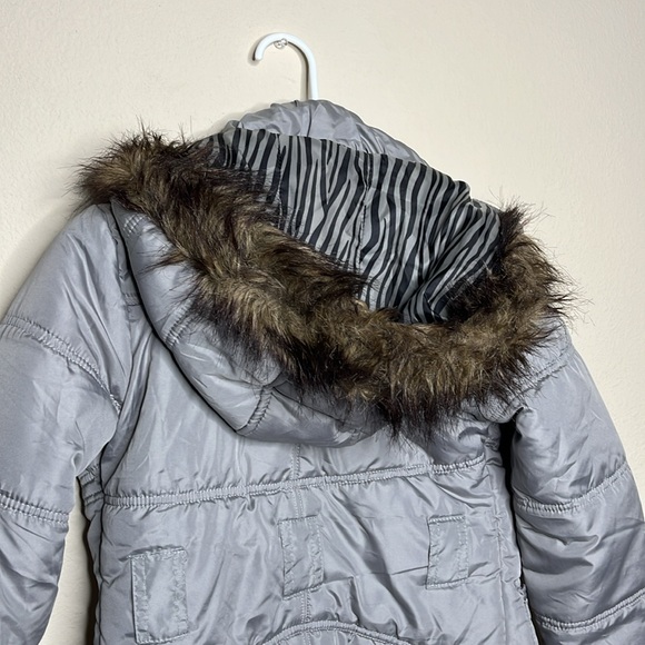 Dollhouse Women’s Puffer Coat - Picture 3 of 6